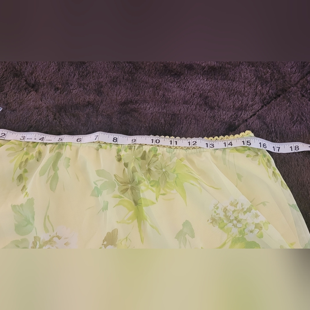 Dressbarn Green Top And Skirt - Picture 7 of 14